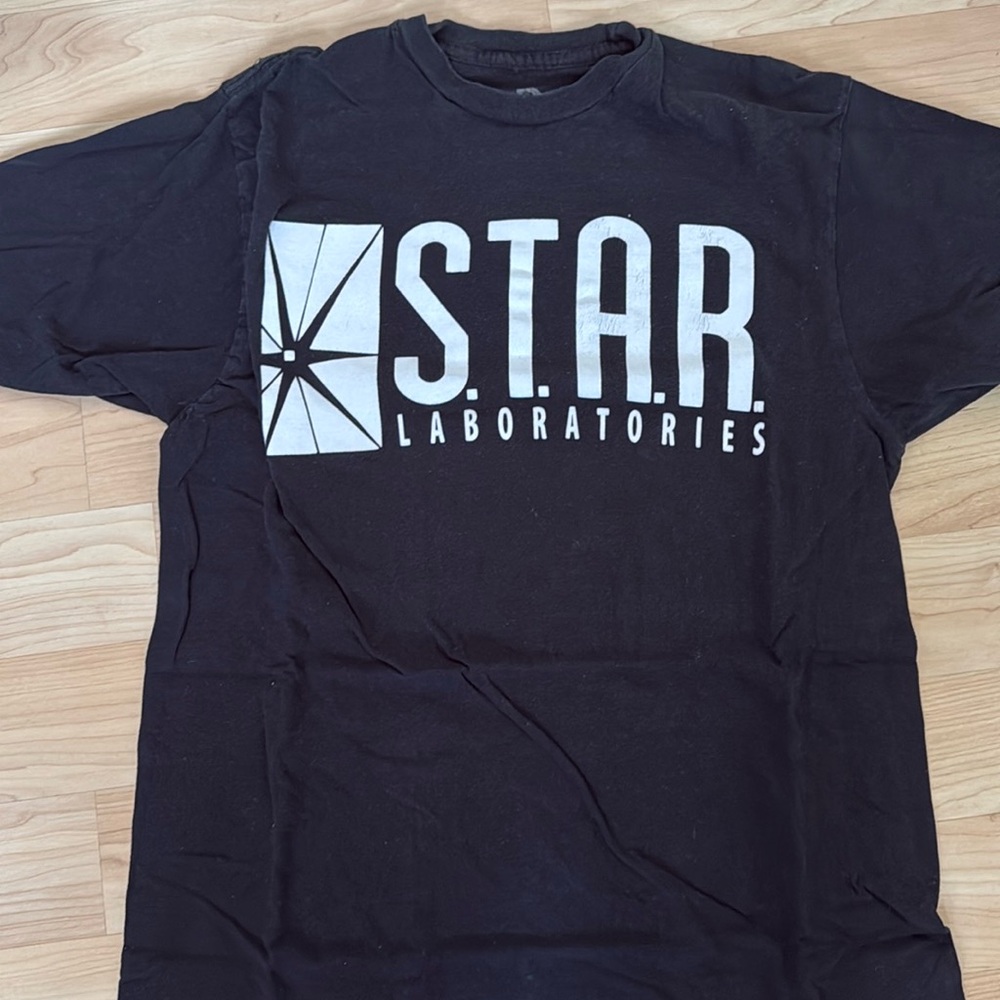 DC Comics Starlabs t-shirt